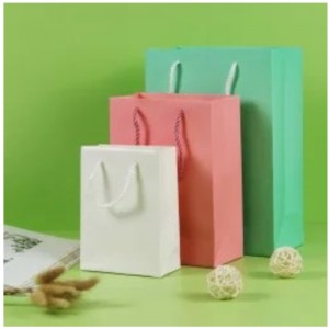 Túi giấy kraft màu hồng